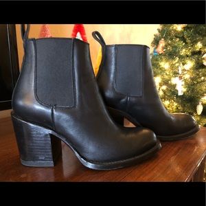 THE MOCKINGBIRD Marciante and Company Chelsea Boot